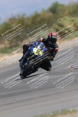 media/Sep-09-2023-SoCal Trackdays (Sat) [[6f49351c42]]/Turn 2 (1130am)/